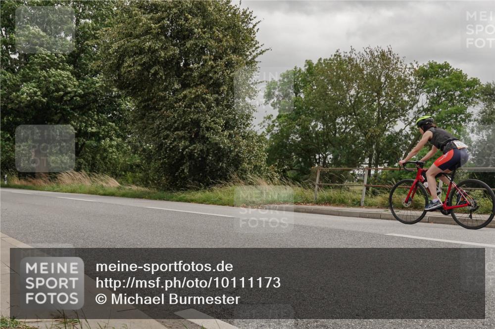 30.08.2026 - Elbe Triathlon Hamburg Michael Burmester http://msf.ph/oto/10111173 30.08.2026 14:12:02 Radfahren  meine-sportfotos.de