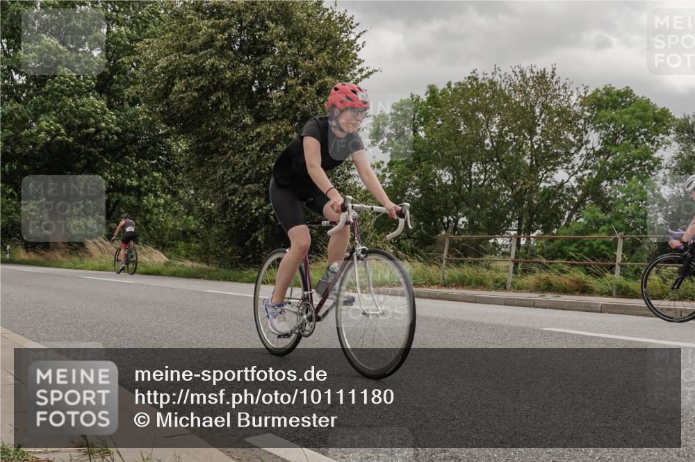 30.08.2026 - Elbe Triathlon Hamburg Michael Burmester http://msf.ph/oto/10111180 30.08.2026 14:12:25 Radfahren 153, 128, 134, 153, 159 meine-sportfotos.de
