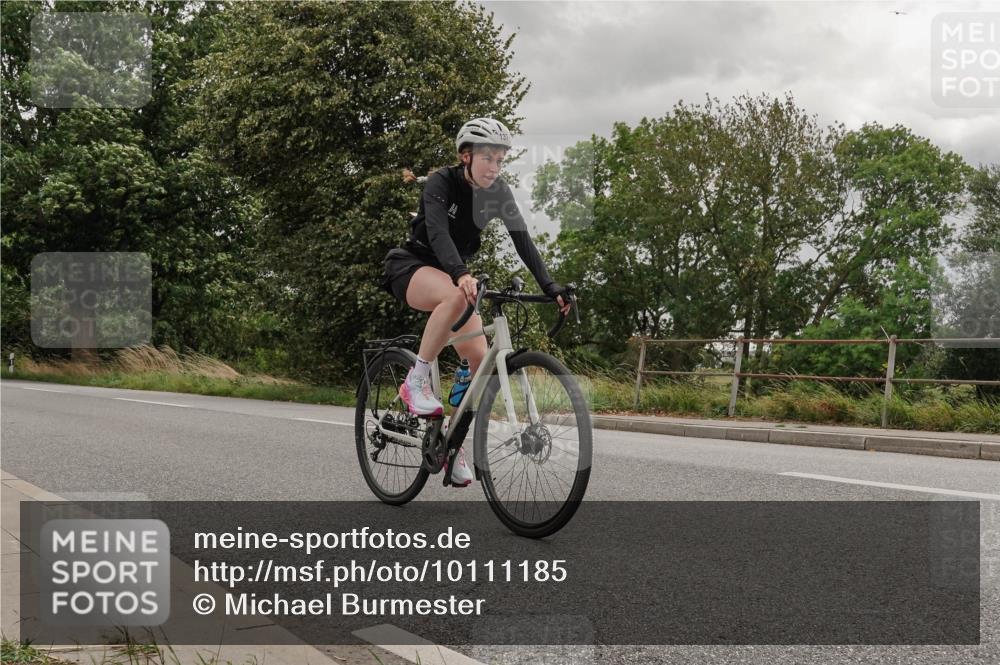 30.08.2026 - Elbe Triathlon Hamburg Michael Burmester http://msf.ph/oto/10111185 30.08.2026 14:12:50 Radfahren 137 meine-sportfotos.de
