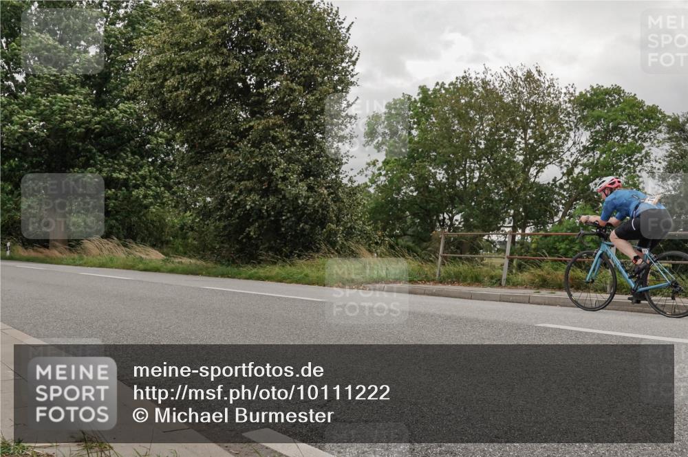 30.08.2026 - Elbe Triathlon Hamburg Michael Burmester http://msf.ph/oto/10111222 30.08.2026 14:15:01 Radfahren  meine-sportfotos.de