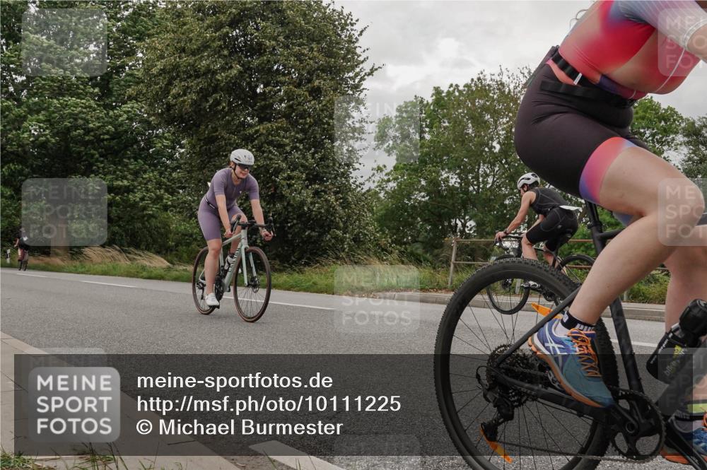 30.08.2026 - Elbe Triathlon Hamburg Michael Burmester http://msf.ph/oto/10111225 30.08.2026 14:15:10 Radfahren 160, 167 meine-sportfotos.de