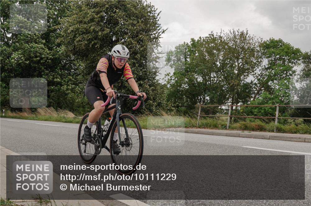 30.08.2026 - Elbe Triathlon Hamburg Michael Burmester http://msf.ph/oto/10111229 30.08.2026 14:15:37 Radfahren 147, 147 meine-sportfotos.de