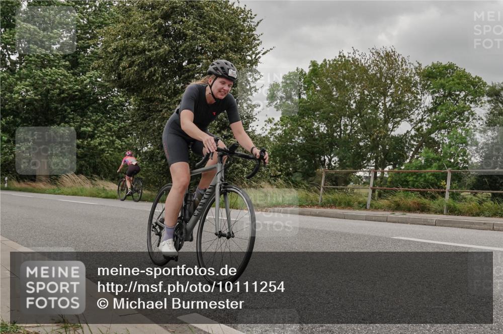30.08.2026 - Elbe Triathlon Hamburg Michael Burmester http://msf.ph/oto/10111254 30.08.2026 14:16:56 Radfahren 157, 157, 162 meine-sportfotos.de