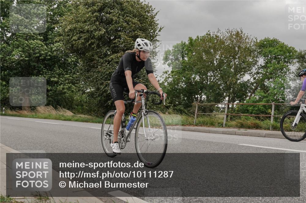 30.08.2026 - Elbe Triathlon Hamburg Michael Burmester http://msf.ph/oto/10111287 30.08.2026 14:19:20 Radfahren 163 meine-sportfotos.de