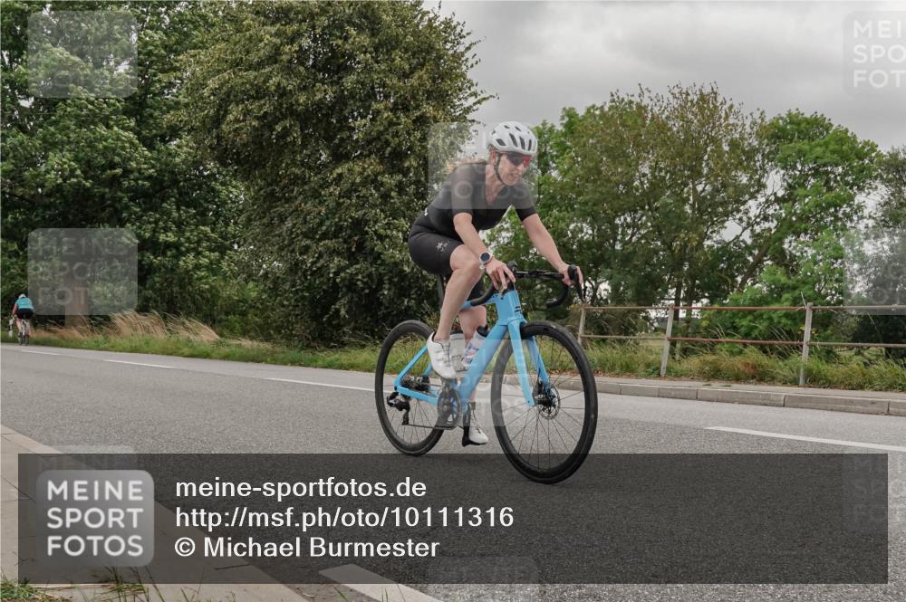 30.08.2026 - Elbe Triathlon Hamburg Michael Burmester http://msf.ph/oto/10111316 30.08.2026 14:21:06 Radfahren 132, 146, 161, 176 meine-sportfotos.de