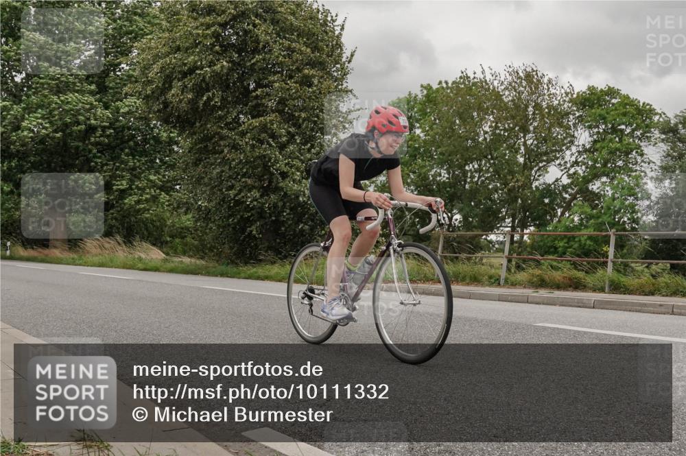 30.08.2026 - Elbe Triathlon Hamburg Michael Burmester http://msf.ph/oto/10111332 30.08.2026 14:22:28 Radfahren 133, 142, 153 meine-sportfotos.de