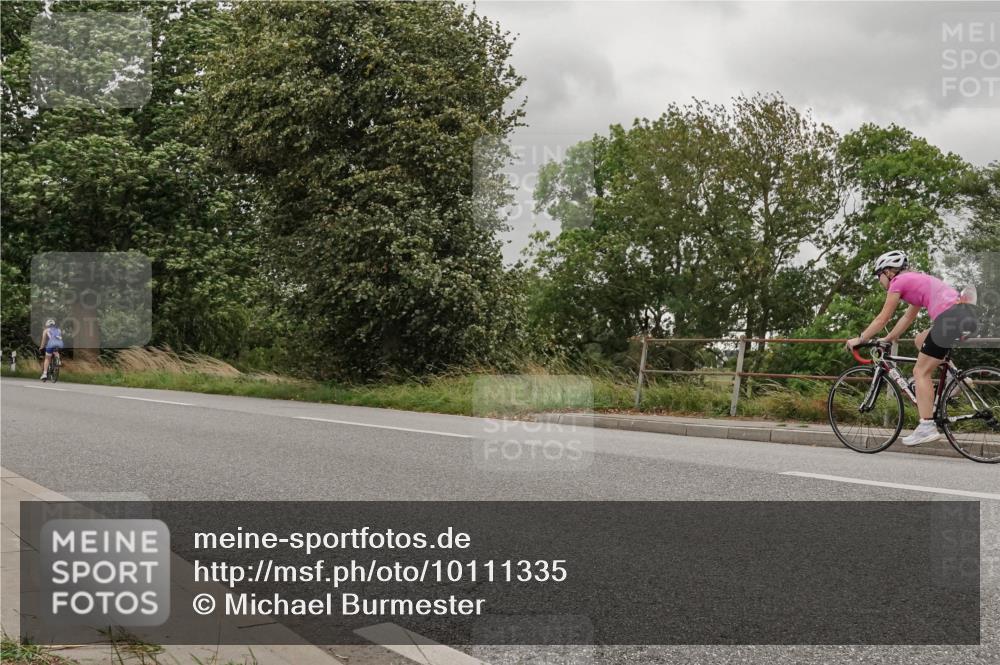 30.08.2026 - Elbe Triathlon Hamburg Michael Burmester http://msf.ph/oto/10111335 30.08.2026 14:22:33 Radfahren 142 meine-sportfotos.de