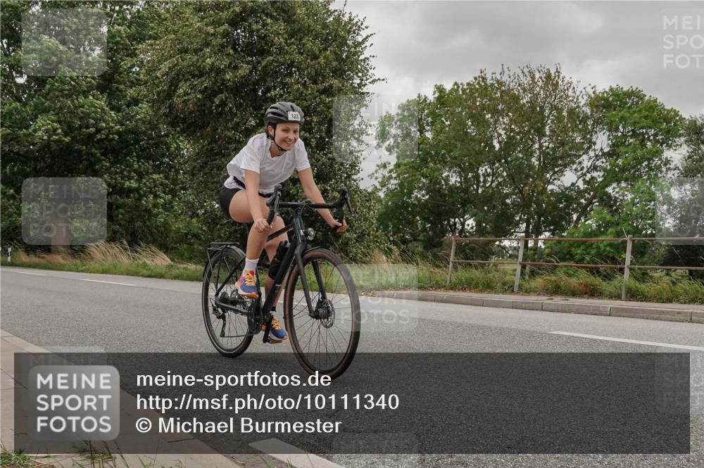 30.08.2026 - Elbe Triathlon Hamburg Michael Burmester http://msf.ph/oto/10111340 30.08.2026 14:23:15 Radfahren 128, 128 meine-sportfotos.de