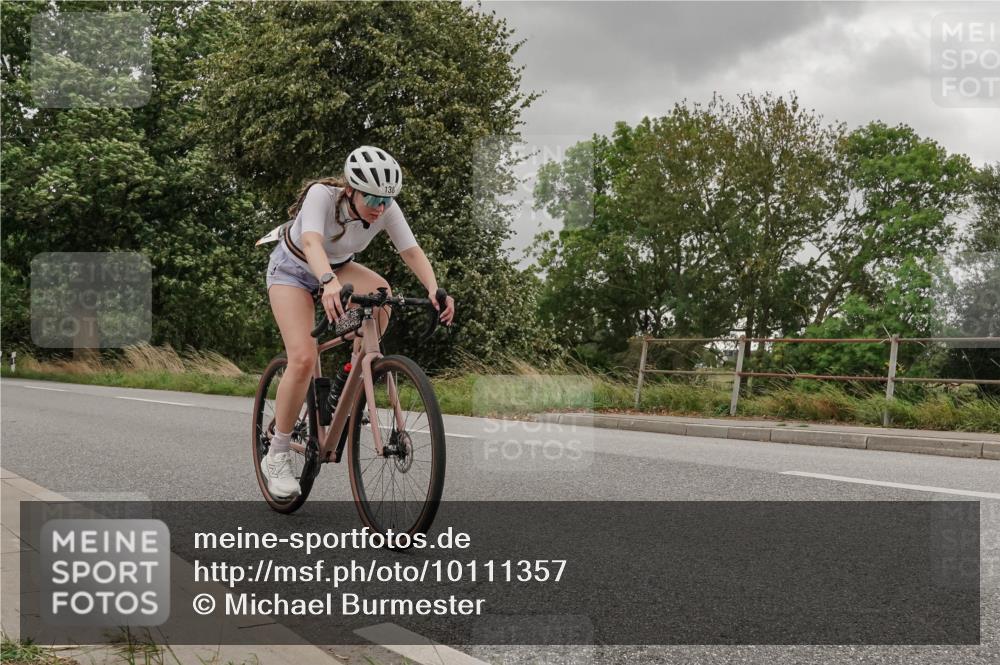 30.08.2026 - Elbe Triathlon Hamburg Michael Burmester http://msf.ph/oto/10111357 30.08.2026 14:26:12 Radfahren 138 meine-sportfotos.de
