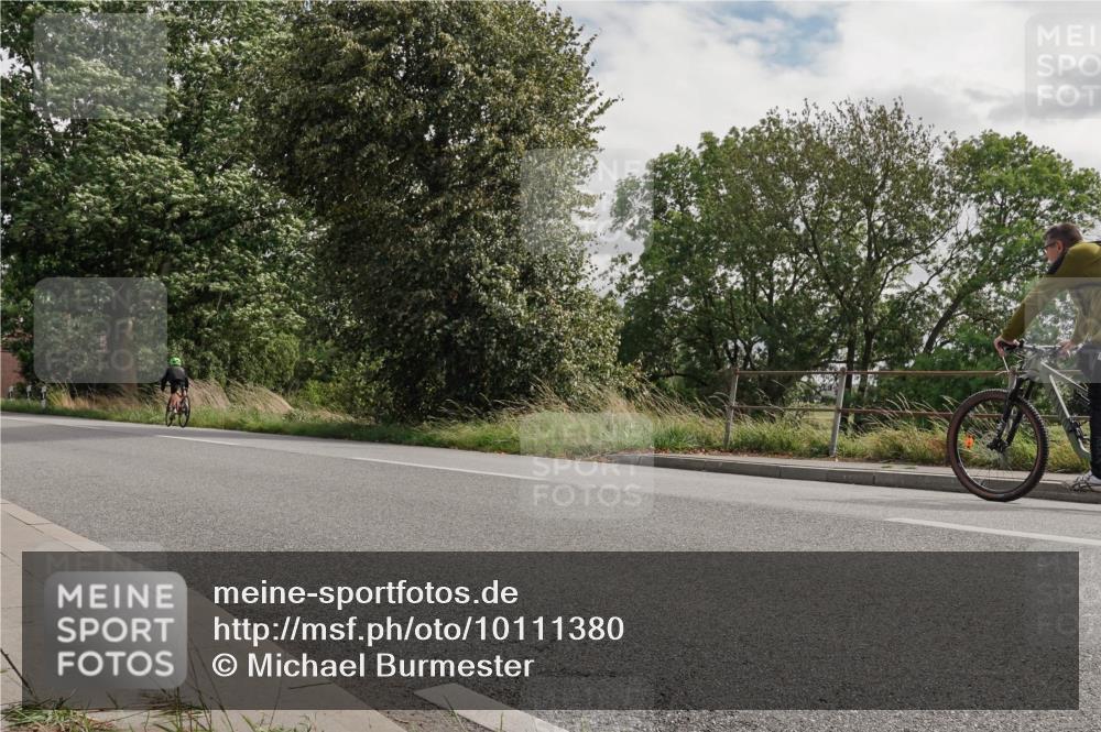 30.08.2026 - Elbe Triathlon Hamburg Michael Burmester http://msf.ph/oto/10111380 30.08.2026 14:37:33 Radfahren  meine-sportfotos.de