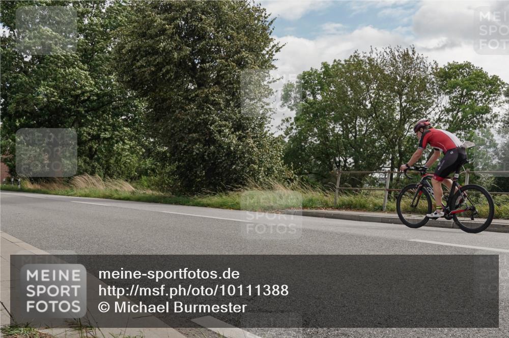 30.08.2026 - Elbe Triathlon Hamburg Michael Burmester http://msf.ph/oto/10111388 30.08.2026 14:41:59 Radfahren  meine-sportfotos.de