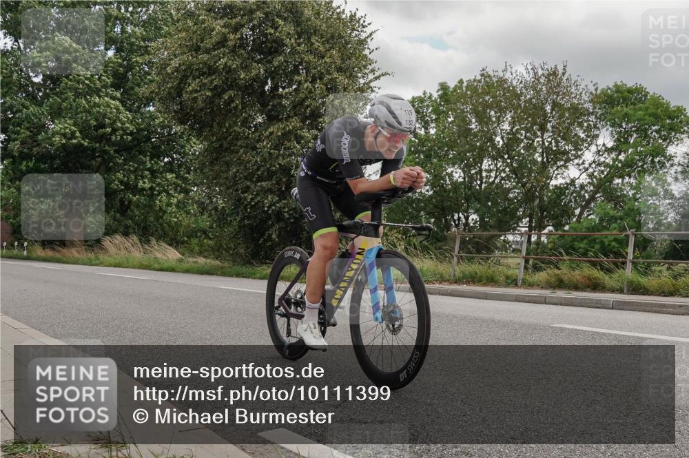 30.08.2026 - Elbe Triathlon Hamburg Michael Burmester http://msf.ph/oto/10111399 30.08.2026 14:43:52 Radfahren  meine-sportfotos.de