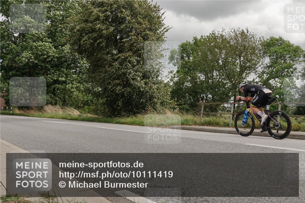 30.08.2026 - Elbe Triathlon Hamburg Michael Burmester http://msf.ph/oto/10111419 30.08.2026 14:46:36 Radfahren  meine-sportfotos.de