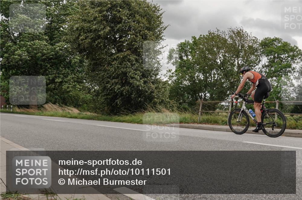 30.08.2026 - Elbe Triathlon Hamburg Michael Burmester http://msf.ph/oto/10111501 30.08.2026 14:53:28 Radfahren  meine-sportfotos.de