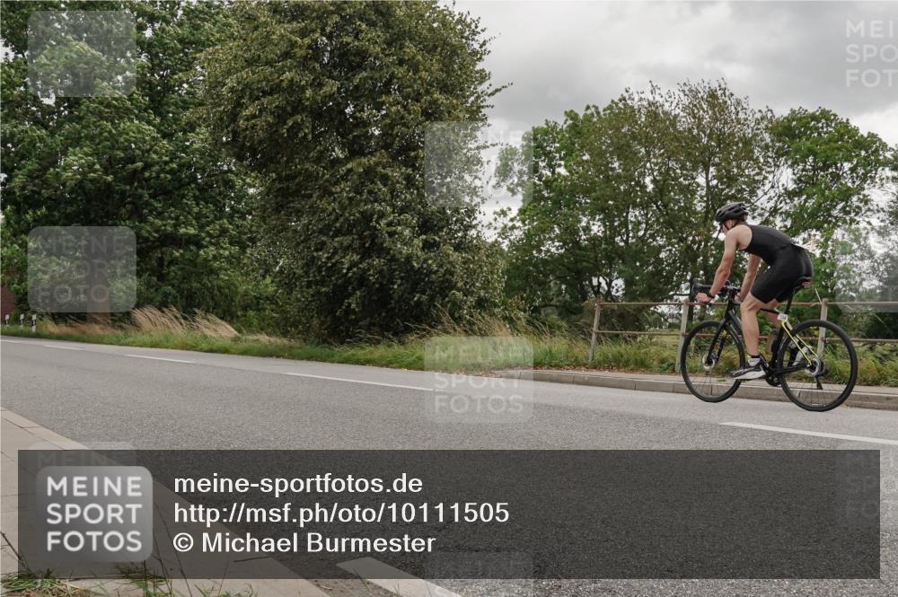 30.08.2026 - Elbe Triathlon Hamburg Michael Burmester http://msf.ph/oto/10111505 30.08.2026 14:53:49 Radfahren  meine-sportfotos.de