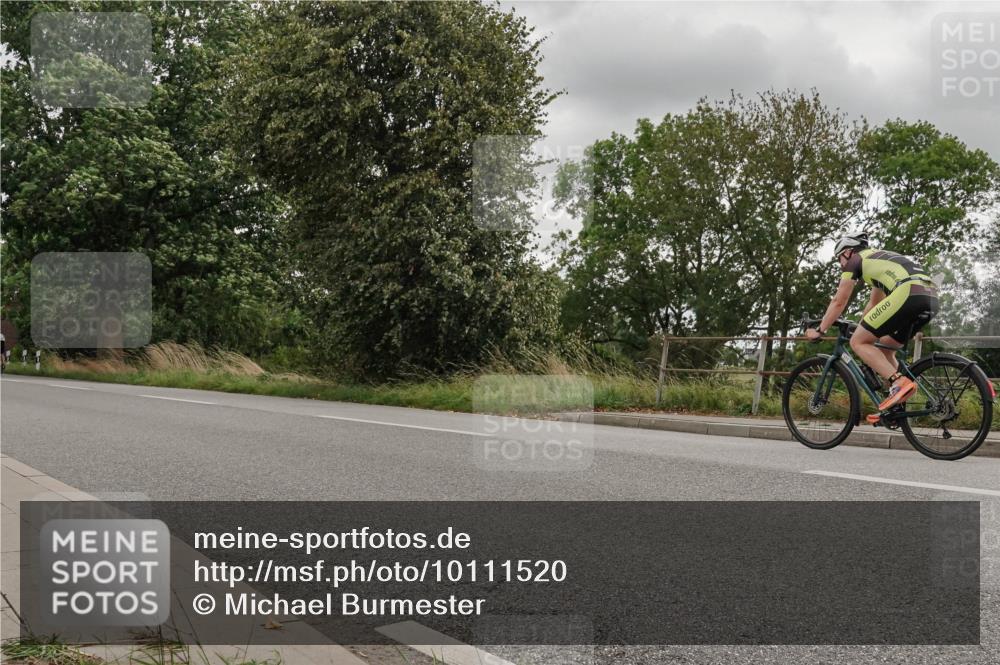 30.08.2026 - Elbe Triathlon Hamburg Michael Burmester http://msf.ph/oto/10111520 30.08.2026 14:54:51 Radfahren  meine-sportfotos.de