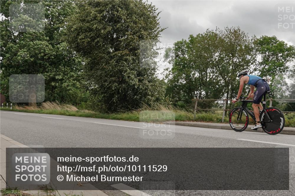 30.08.2026 - Elbe Triathlon Hamburg Michael Burmester http://msf.ph/oto/10111529 30.08.2026 14:55:31 Radfahren  meine-sportfotos.de