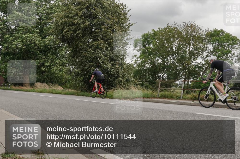 30.08.2026 - Elbe Triathlon Hamburg Michael Burmester http://msf.ph/oto/10111544 30.08.2026 14:56:27 Radfahren  meine-sportfotos.de