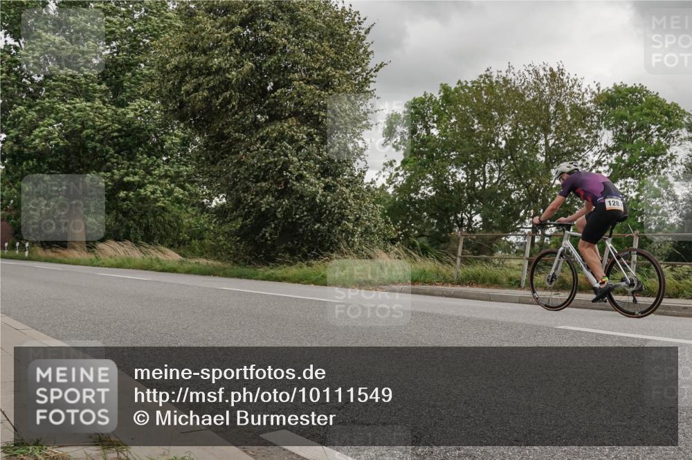 30.08.2026 - Elbe Triathlon Hamburg Michael Burmester http://msf.ph/oto/10111549 30.08.2026 14:56:55 Radfahren 128 meine-sportfotos.de