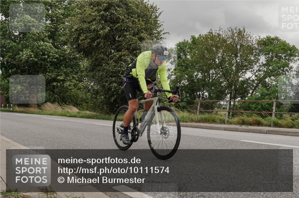 30.08.2026 - Elbe Triathlon Hamburg Michael Burmester http://msf.ph/oto/10111574 30.08.2026 14:59:26 Radfahren  meine-sportfotos.de