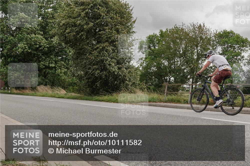 30.08.2026 - Elbe Triathlon Hamburg Michael Burmester http://msf.ph/oto/10111582 30.08.2026 14:59:53 Radfahren  meine-sportfotos.de