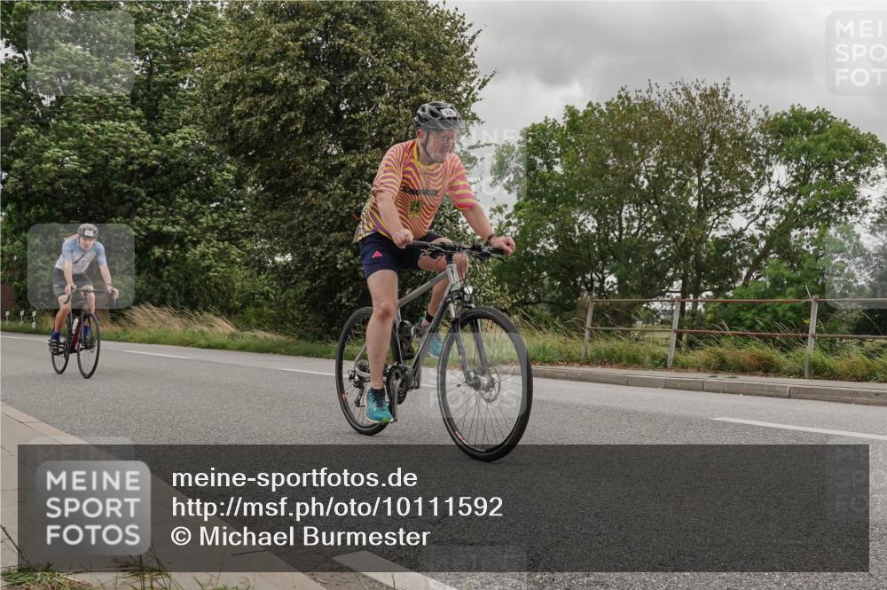 30.08.2026 - Elbe Triathlon Hamburg Michael Burmester http://msf.ph/oto/10111592 30.08.2026 15:01:03 Radfahren  meine-sportfotos.de