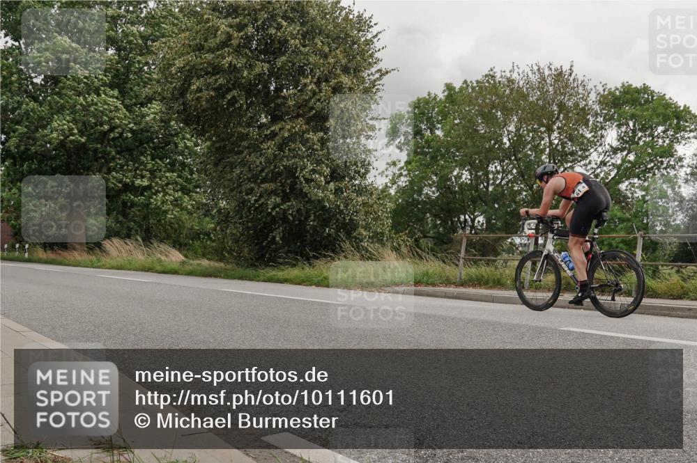 30.08.2026 - Elbe Triathlon Hamburg Michael Burmester http://msf.ph/oto/10111601 30.08.2026 15:02:12 Radfahren  meine-sportfotos.de