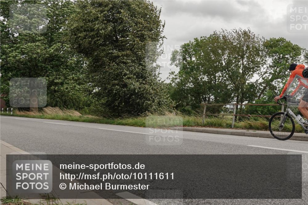 30.08.2026 - Elbe Triathlon Hamburg Michael Burmester http://msf.ph/oto/10111611 30.08.2026 15:04:03 Radfahren  meine-sportfotos.de