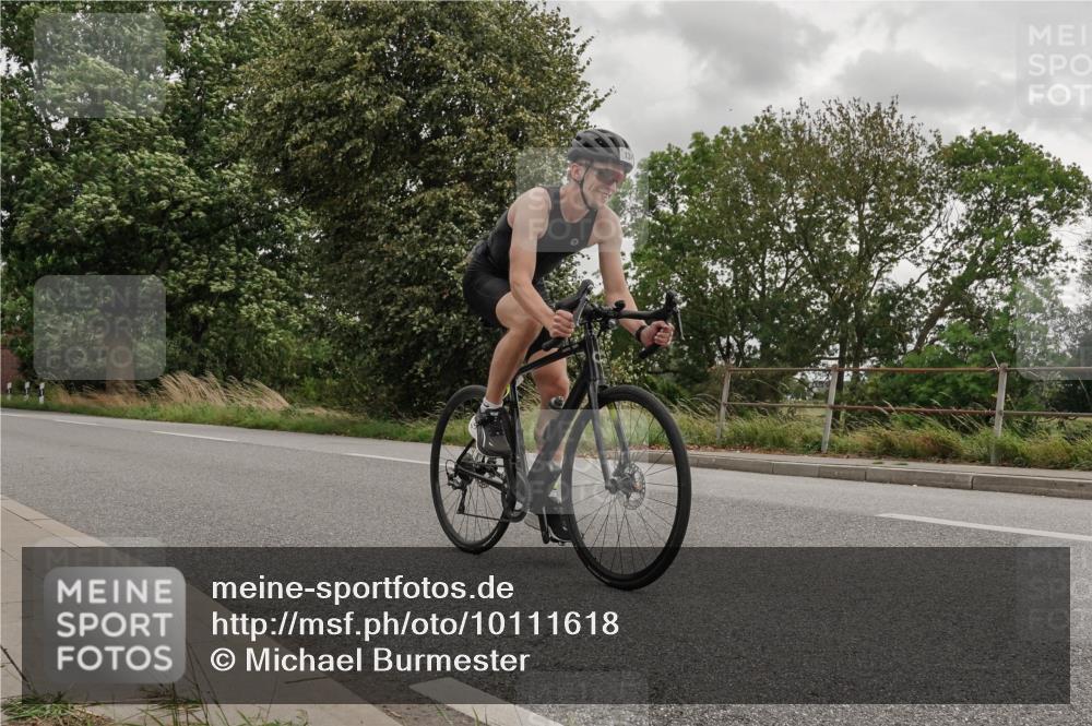 30.08.2026 - Elbe Triathlon Hamburg Michael Burmester http://msf.ph/oto/10111618 30.08.2026 15:04:54 Radfahren  meine-sportfotos.de