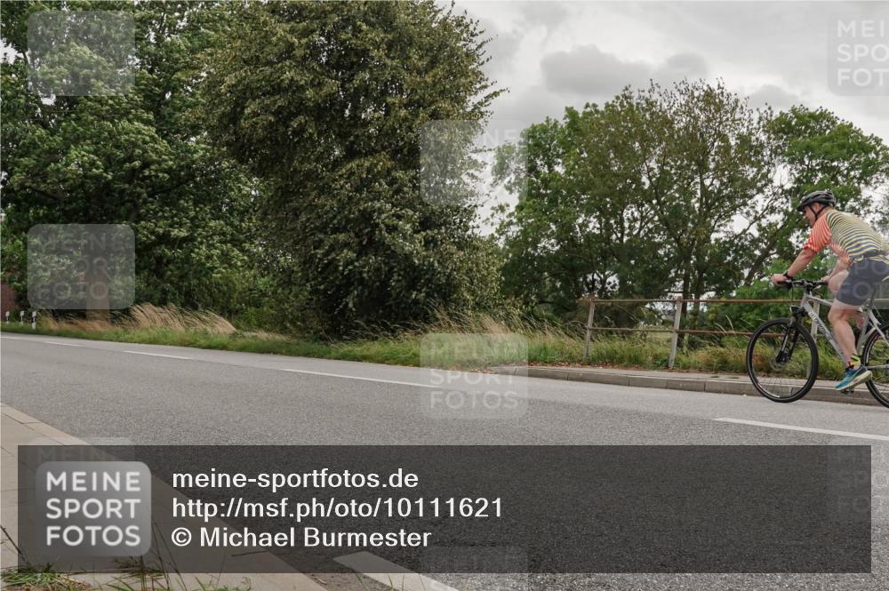30.08.2026 - Elbe Triathlon Hamburg Michael Burmester http://msf.ph/oto/10111621 30.08.2026 15:05:24 Radfahren  meine-sportfotos.de
