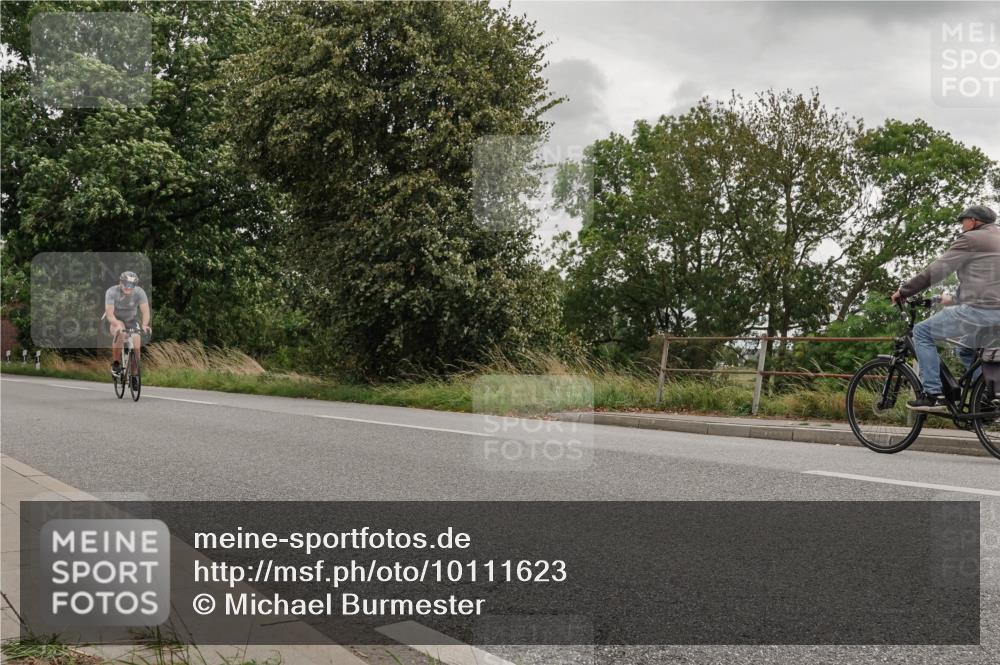 30.08.2026 - Elbe Triathlon Hamburg Michael Burmester http://msf.ph/oto/10111623 30.08.2026 15:06:01 Radfahren  meine-sportfotos.de