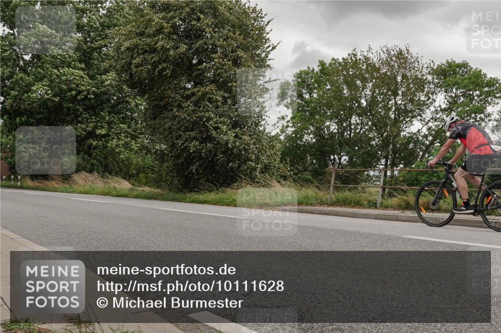 30.08.2026 - Elbe Triathlon Hamburg Michael Burmester http://msf.ph/oto/10111628 30.08.2026 15:06:18 Radfahren  meine-sportfotos.de