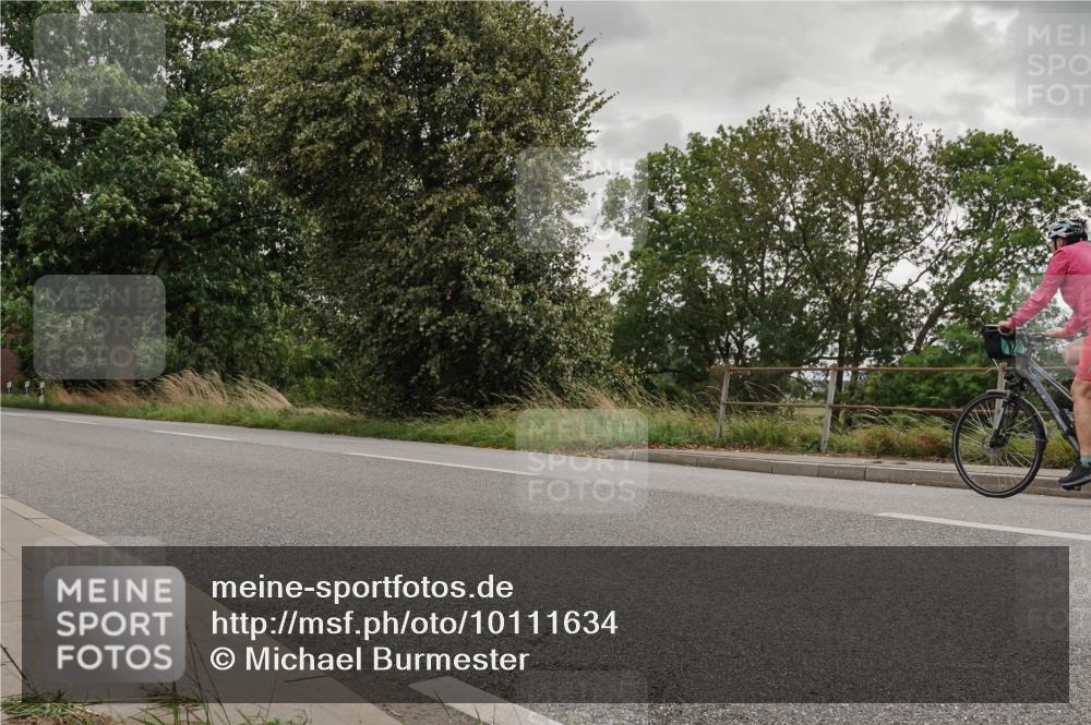 30.08.2026 - Elbe Triathlon Hamburg Michael Burmester http://msf.ph/oto/10111634 30.08.2026 15:07:08 Radfahren  meine-sportfotos.de