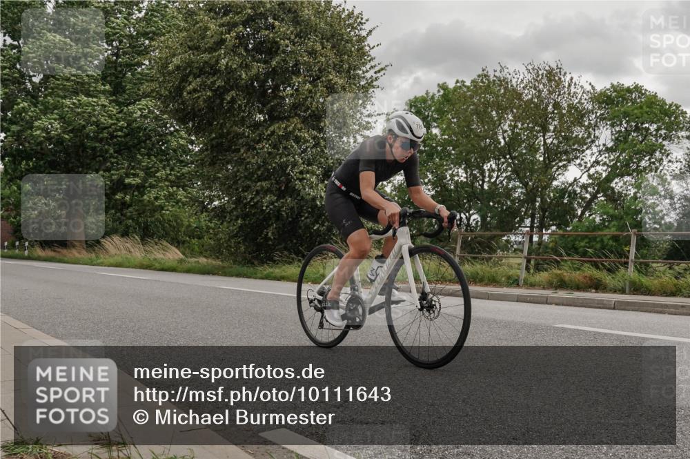 30.08.2026 - Elbe Triathlon Hamburg Michael Burmester http://msf.ph/oto/10111643 30.08.2026 15:10:29 Radfahren 12 meine-sportfotos.de