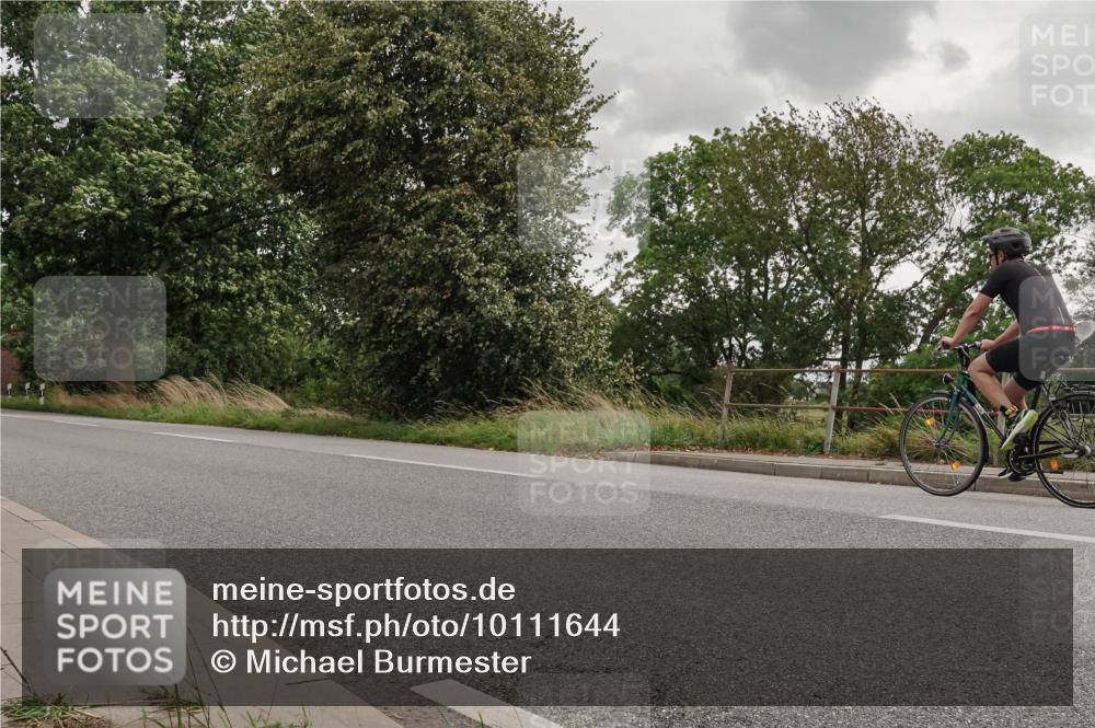 30.08.2026 - Elbe Triathlon Hamburg Michael Burmester http://msf.ph/oto/10111644 30.08.2026 15:11:15 Radfahren  meine-sportfotos.de