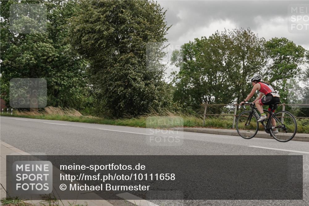 30.08.2026 - Elbe Triathlon Hamburg Michael Burmester http://msf.ph/oto/10111658 30.08.2026 15:15:08 Radfahren  meine-sportfotos.de