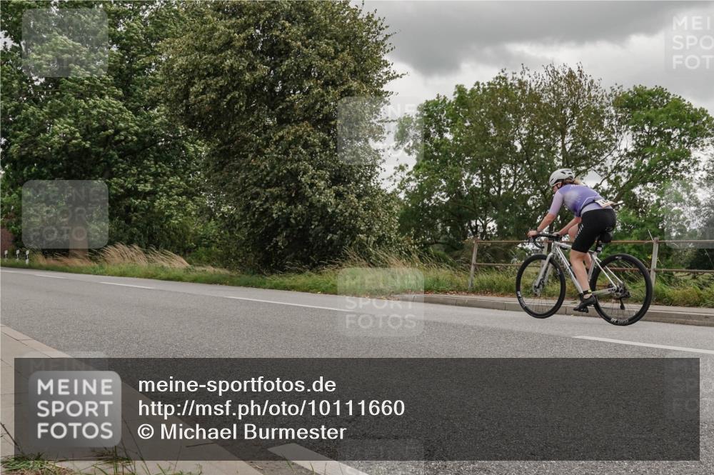 30.08.2026 - Elbe Triathlon Hamburg Michael Burmester http://msf.ph/oto/10111660 30.08.2026 15:15:43 Radfahren  meine-sportfotos.de