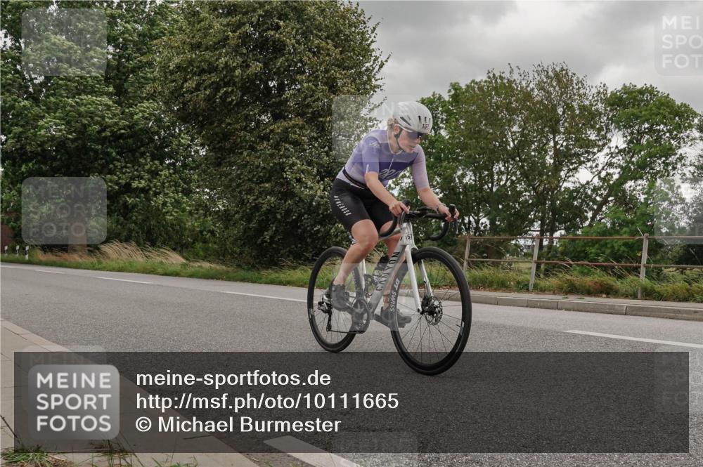30.08.2026 - Elbe Triathlon Hamburg Michael Burmester http://msf.ph/oto/10111665 30.08.2026 15:16:59 Radfahren  meine-sportfotos.de