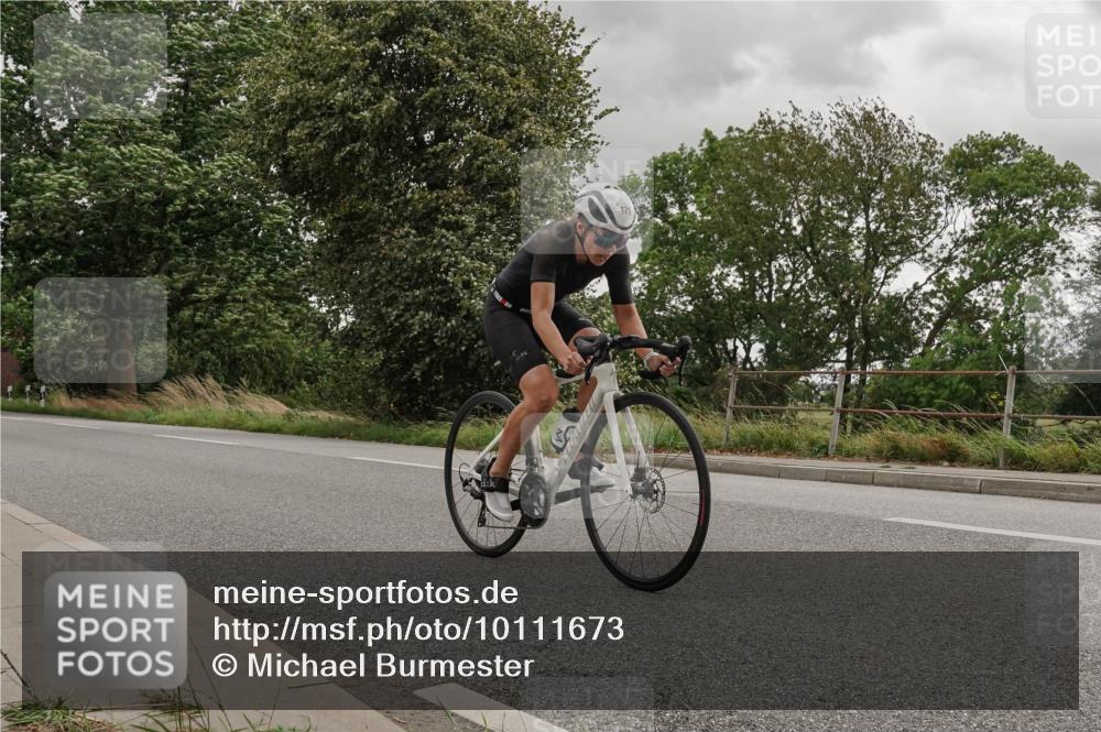 30.08.2026 - Elbe Triathlon Hamburg Michael Burmester http://msf.ph/oto/10111673 30.08.2026 15:19:35 Radfahren  meine-sportfotos.de