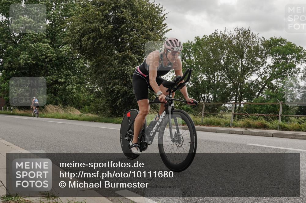 30.08.2026 - Elbe Triathlon Hamburg Michael Burmester http://msf.ph/oto/10111680 30.08.2026 15:20:36 Radfahren  meine-sportfotos.de