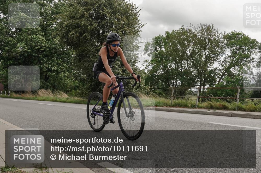 30.08.2026 - Elbe Triathlon Hamburg Michael Burmester http://msf.ph/oto/10111691 30.08.2026 15:22:01 Radfahren  meine-sportfotos.de