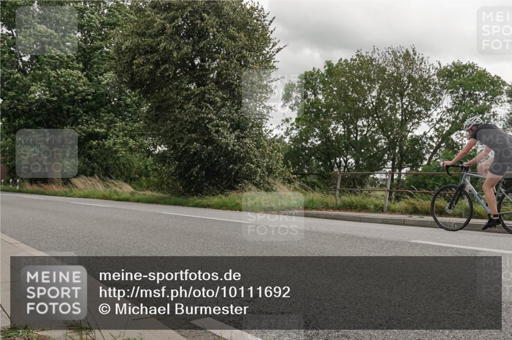 30.08.2026 - Elbe Triathlon Hamburg Michael Burmester http://msf.ph/oto/10111692 30.08.2026 15:22:05 Radfahren  meine-sportfotos.de