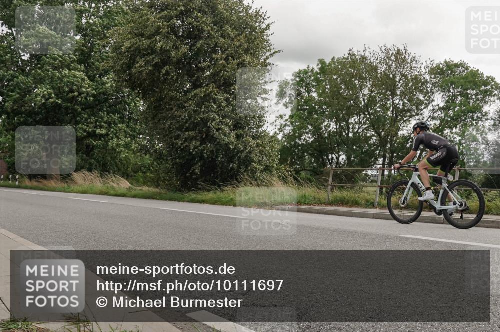 30.08.2026 - Elbe Triathlon Hamburg Michael Burmester http://msf.ph/oto/10111697 30.08.2026 15:22:40 Radfahren  meine-sportfotos.de