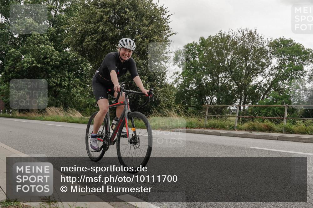 30.08.2026 - Elbe Triathlon Hamburg Michael Burmester http://msf.ph/oto/10111700 30.08.2026 15:23:17 Radfahren  meine-sportfotos.de