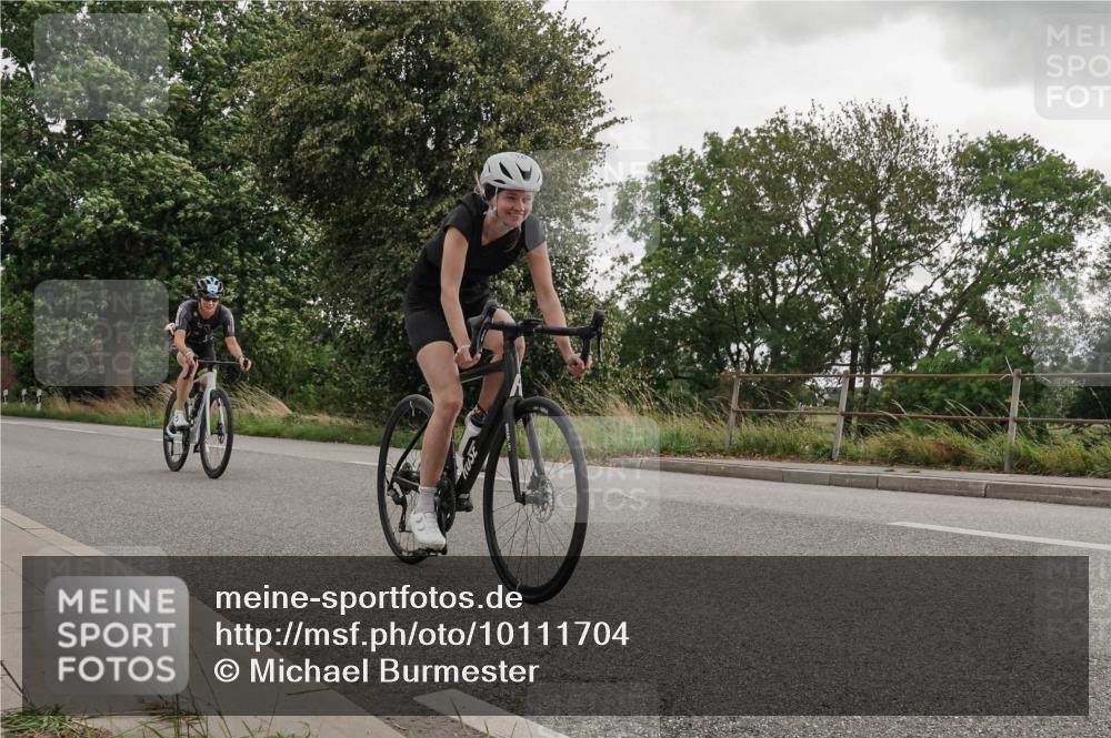 30.08.2026 - Elbe Triathlon Hamburg Michael Burmester http://msf.ph/oto/10111704 30.08.2026 15:23:57 Radfahren  meine-sportfotos.de
