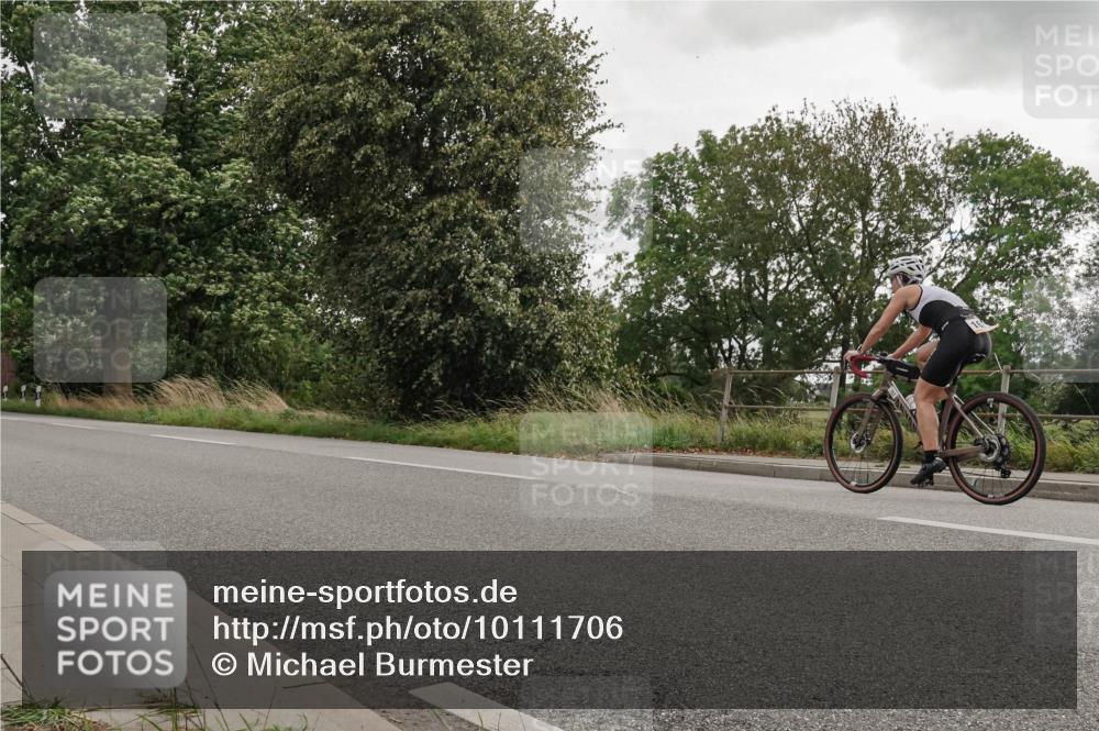 30.08.2026 - Elbe Triathlon Hamburg Michael Burmester http://msf.ph/oto/10111706 30.08.2026 15:24:02 Radfahren  meine-sportfotos.de