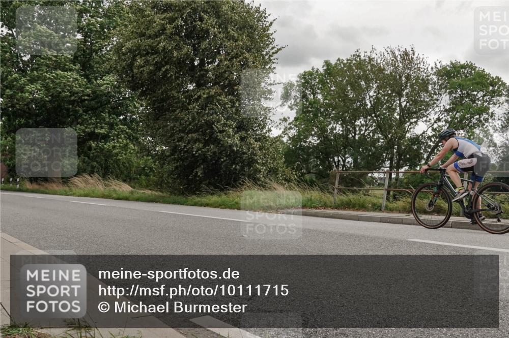 30.08.2026 - Elbe Triathlon Hamburg Michael Burmester http://msf.ph/oto/10111715 30.08.2026 15:25:37 Radfahren  meine-sportfotos.de