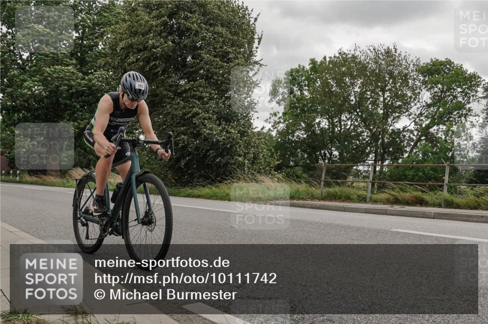 30.08.2026 - Elbe Triathlon Hamburg Michael Burmester http://msf.ph/oto/10111742 30.08.2026 15:28:33 Radfahren 165 meine-sportfotos.de