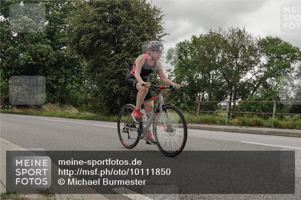 30.08.2026 - Elbe Triathlon Hamburg Michael Burmester http://msf.ph/oto/10111850 30.08.2026 15:38:38 Radfahren  meine-sportfotos.de