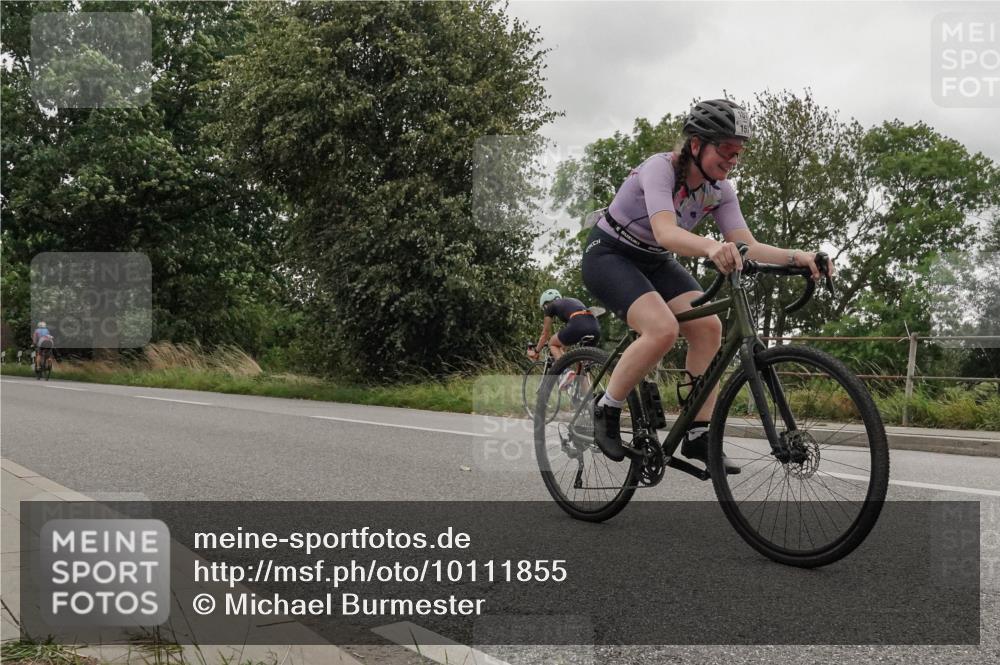 30.08.2026 - Elbe Triathlon Hamburg Michael Burmester http://msf.ph/oto/10111855 30.08.2026 15:39:04 Radfahren  meine-sportfotos.de